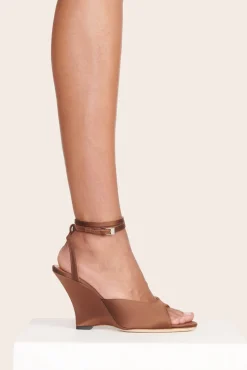 ANOUSH WEDGE CLOVE