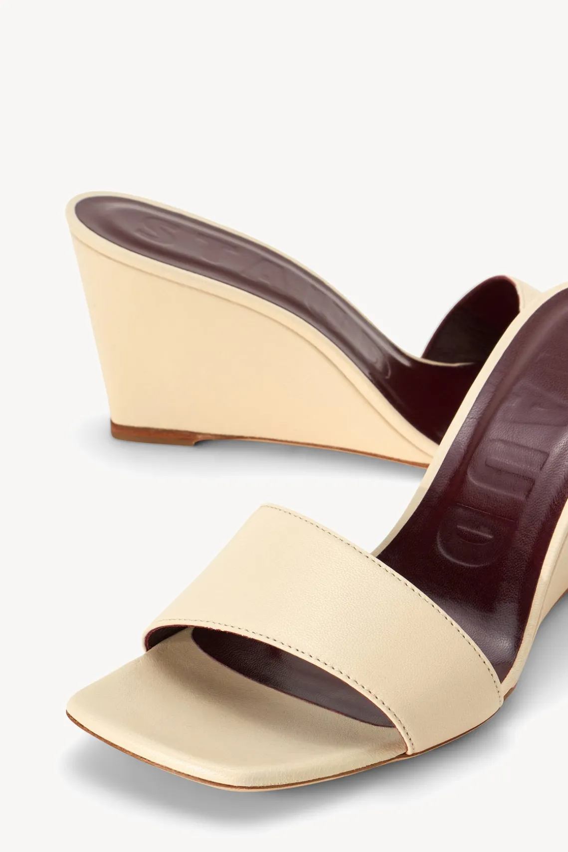BILLIE WEDGE CREAM