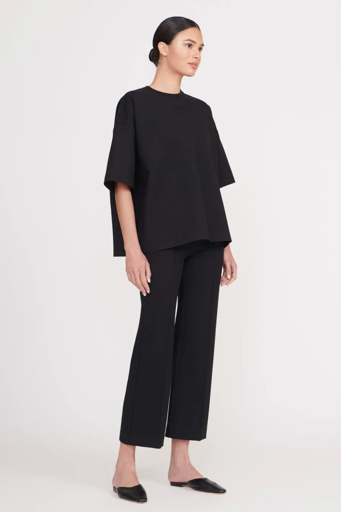 CAPSULE TOP BLACK