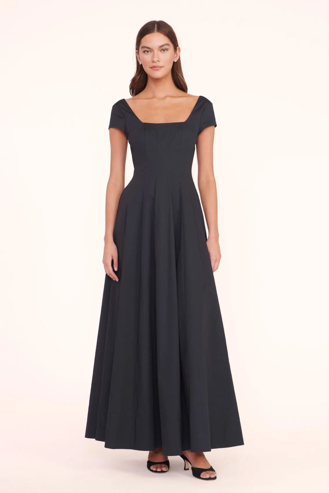 MAXI SHORT SLEEVE WELLS DRESS BLACK